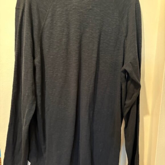 Reining Champ, mens black long sleeve thermal top, size Large - Picture 6 of 10